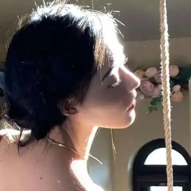 女生头像高冷霸气超拽侧脸