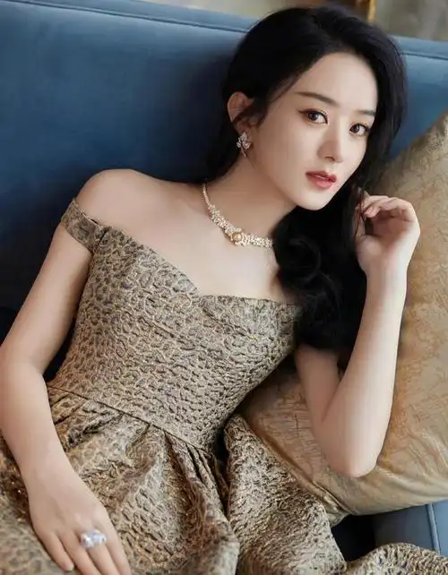 赵丽颖仙气十足