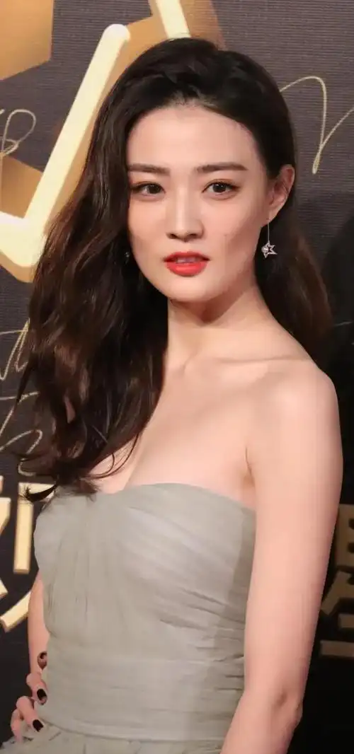 徐璐,她都长这么大了,可以叫她大璐璐了吗