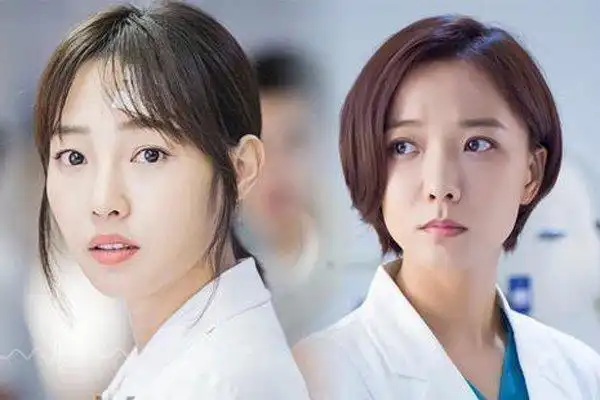 王珞丹和白百何为什么这么像两人究竟有什么关系呢