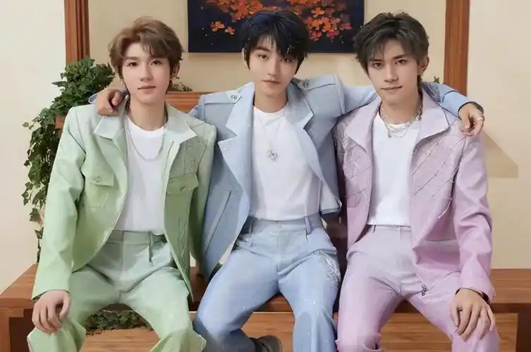 tfboys演唱会:徐峥陶虹现身,黄锐被拒之门外,薛之谦工作人员全去了