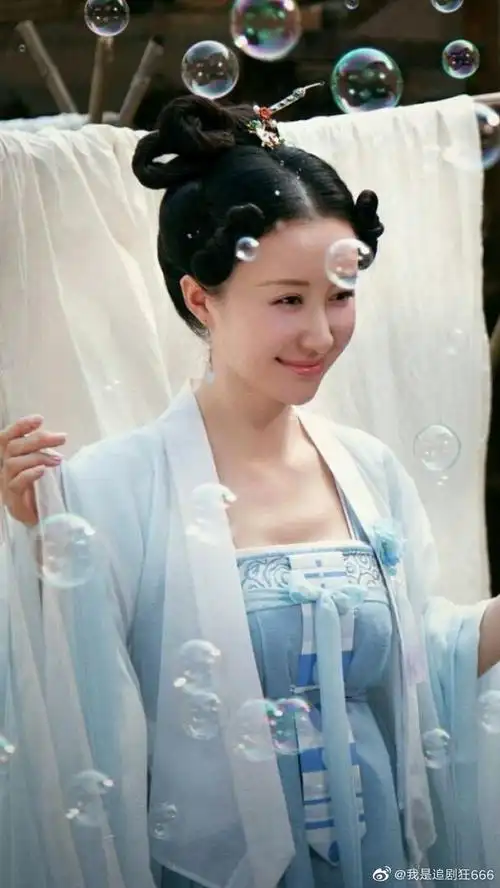 盘点那些一眼万年,惊艳世人的女星古装角色,有你喜欢的吗?- 明星杂谈