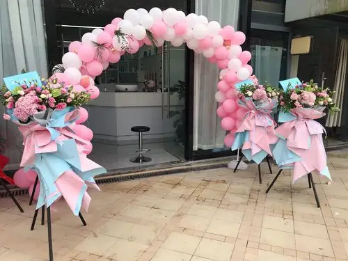 享气球拱门布置半价优惠(限5个名额)