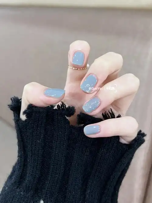 奶油雾霾蓝糯叽叽少女感纯色短甲美甲