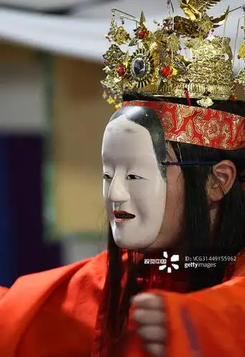 日本福井举办传统能剧表演 祈求幸运与财富