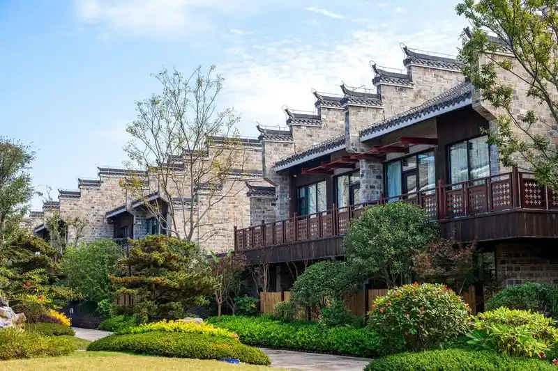 一方小院几日清幽我在上饶悦麓开元观堂赏花听风闻竹香