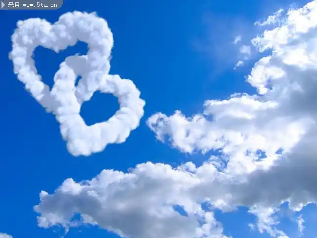 白色心形云朵高清图片素材