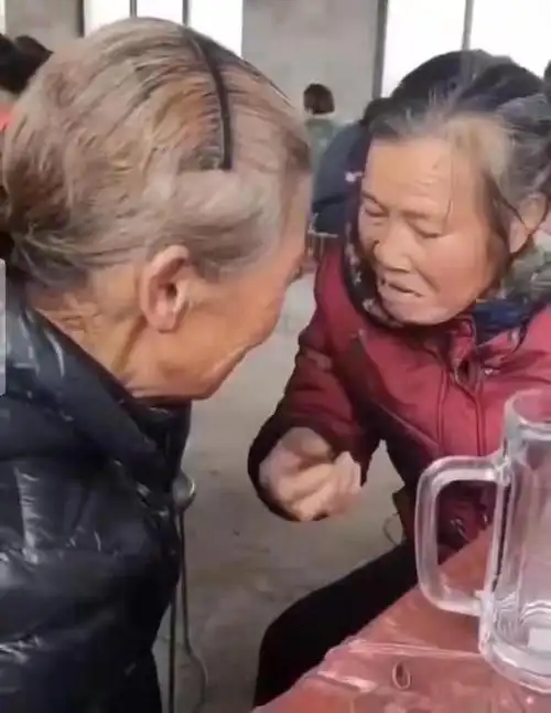 在农村,家里有大龄剩男剩女是一件让父母感到极为丢脸的事情.