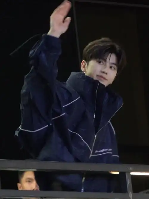 帅哥的本质就是小可爱哇#蔡徐坤#ride or die至死不渝-蔡徐坤