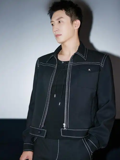 黄景瑜他从火光中走来