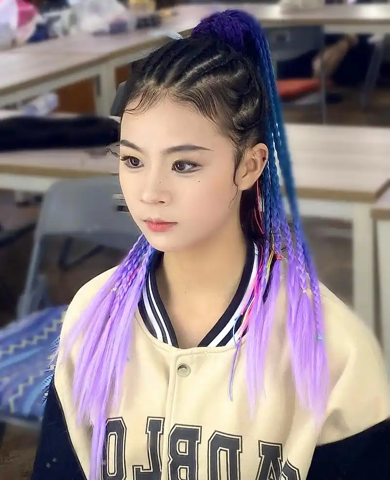 常德虹霖学员个人彩妆练习.发型:刘海麻花脏辫 粉色假发 后面 - 抖音