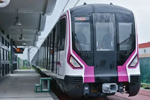 首次运用a型8列编组车辆 成都地铁5号线启动车辆异地调试