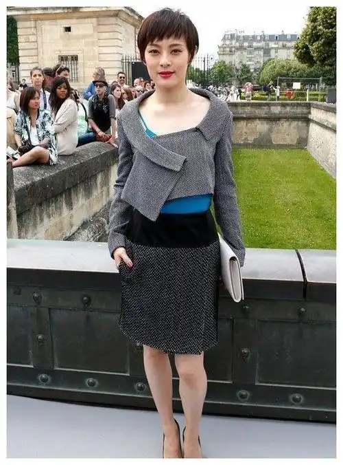 孙俪脸部衰老滤镜下现真实沧桑时尚造型凸显沧桑感