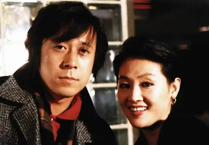 王姬的辛酸上位史,及她儿子身患"天使病"的真相_高峰_北京_表演