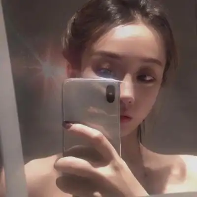 2018高冷气质女神头像做自己的女王