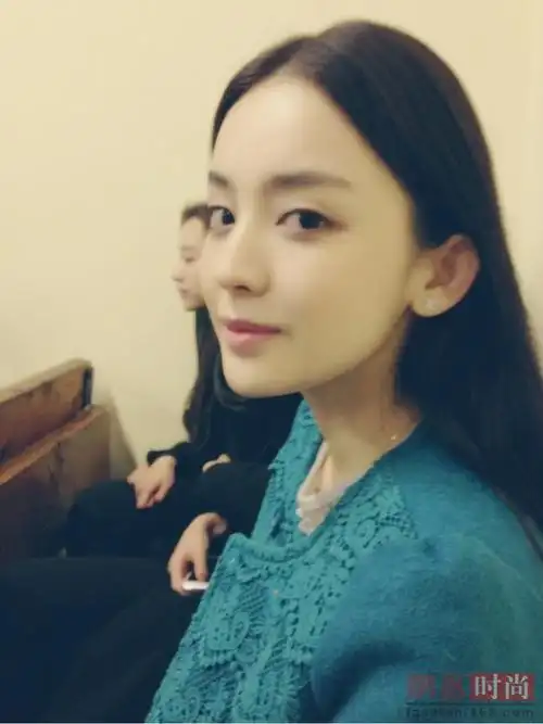 古力娜扎15岁选秀照曝光 确实是纯天然女神(组图)