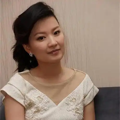 她曾是东方卫视一姐,嫁海归老公生下龙凤胎,如今46岁却跌下神坛|陈蓉