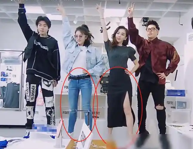 赵今麦跟杨颖站一起,看看两人的腿,就知道少女跟辣妈的区别