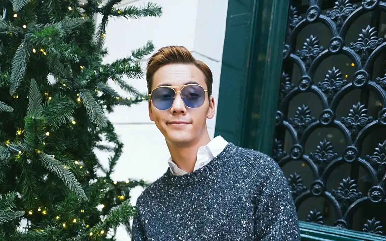 陈伟霆炫酷时尚街拍图片壁纸