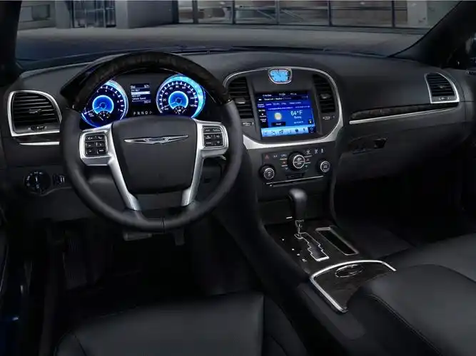克莱斯勒300内饰进化