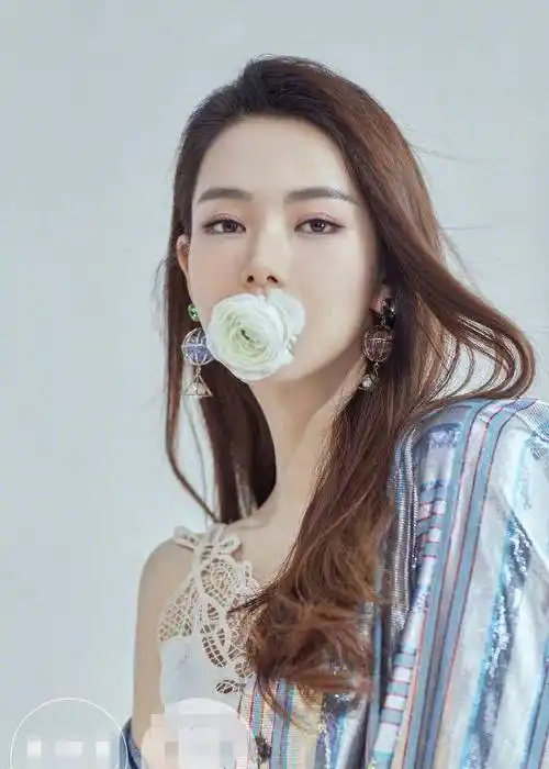 可萝莉可御姐的戚薇,到底有多撩人_气息_一身_猫咪