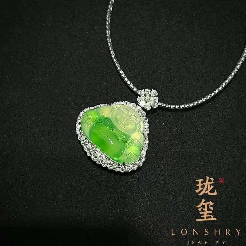 18k钻石翡翠吊坠