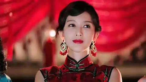 「张俪」旗袍美人,妖娆和温婉集于一体,这样的小阿俏你喜欢吗?