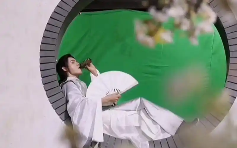 龚俊 || 温客行 || 月下摇扇入魂