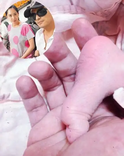 明星爱晒宝宝小脚丫人生路还未走便已留印记