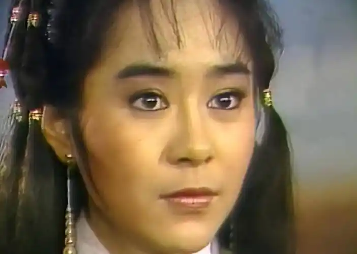 "德华娇妻"朱丽倩:马来西亚豪门千金,甘愿埋名22年,终苦尽甘来