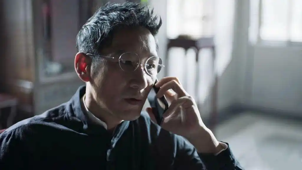 王劲松怒斥敬业的年轻演员背台词是你上战场的那支枪