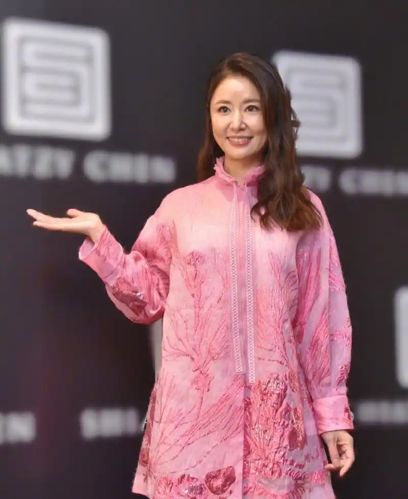 林心如这皮肤好松弛呀,怎么感觉老态这么严重呢?