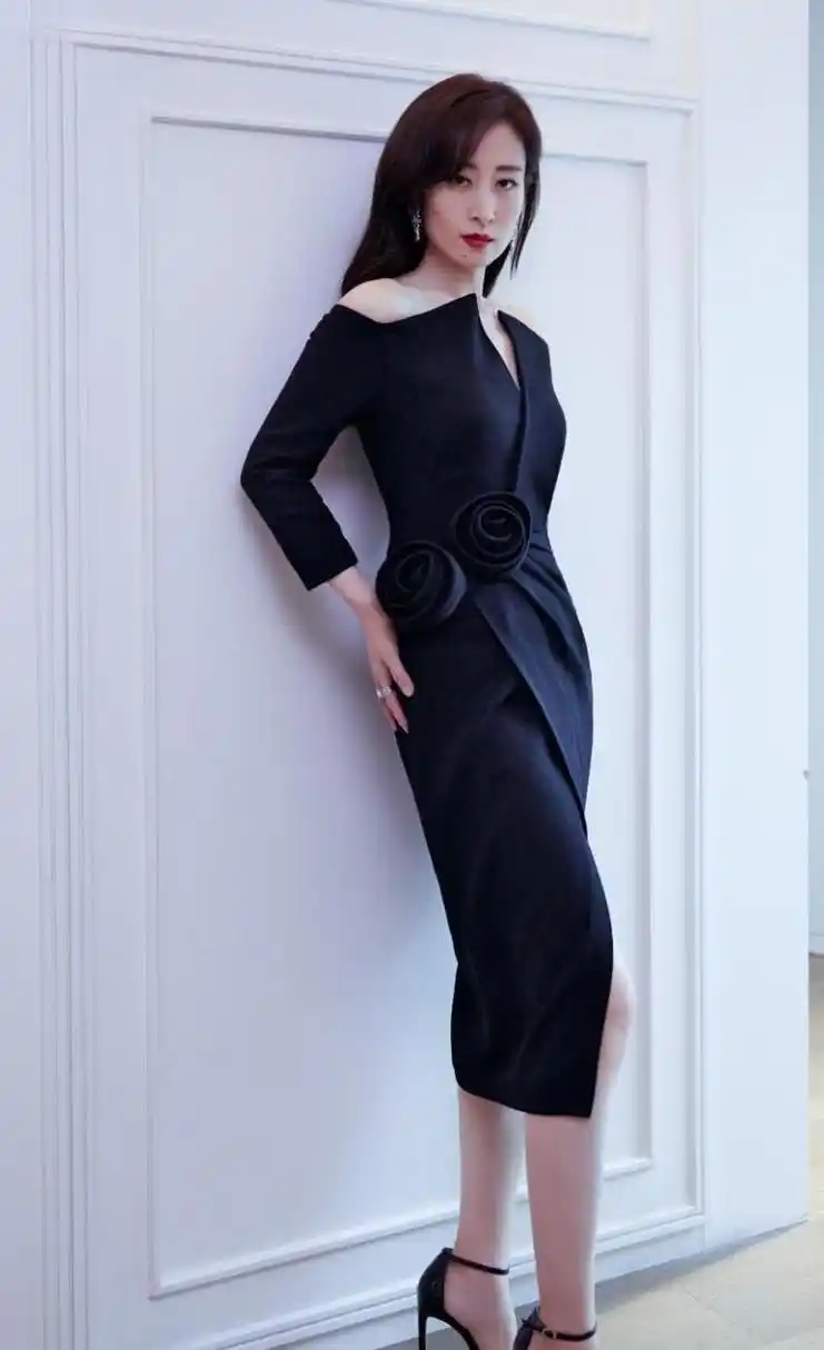 刘敏涛  美腿玉足合集