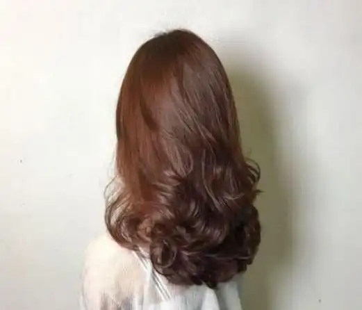 半头卷烫发款式图女士减龄烫发首选半头卷烫发发型