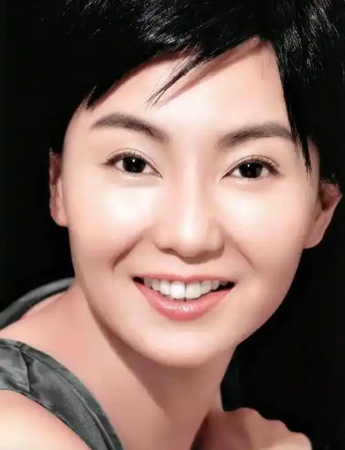 港风美人张曼玉,最美照片美图合集,印在骨子里的美,气质女神_风美人