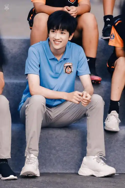 综艺敖子逸超球少年杀青快乐