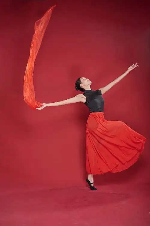 体操舞蹈跳舞人物摄影图片