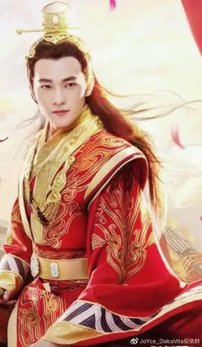 男明星穿上红衣古装肖战龚俊太好看了他帅到心坎里了