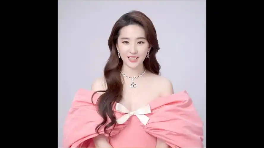 【刘亦菲】时尚cosmo三十周年