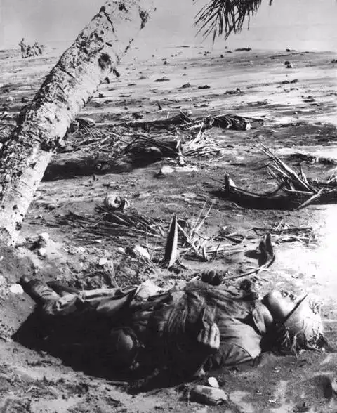 这是最残酷的恶战,结束后日本人的尸体堆了五米那么高