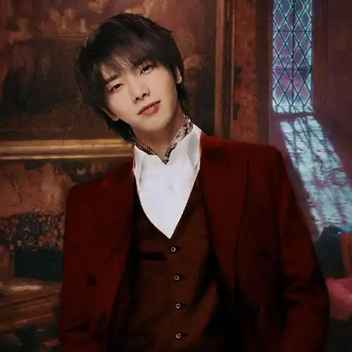 qq头像华晨宇帅气图片超清