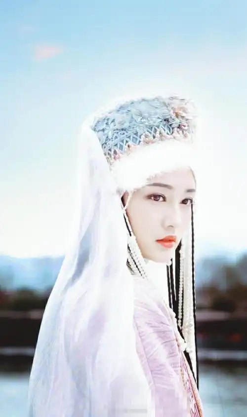 李沁的寒香见让人太惊艳白衣若雪美得纤尘不染