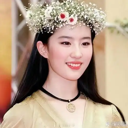 刘亦菲的美貌惊艳众人!今日为她戴上花环,秒变花仙子,美如春天绽放.