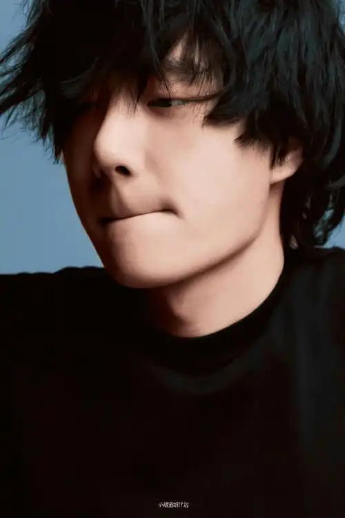 时尚芭莎 王一博