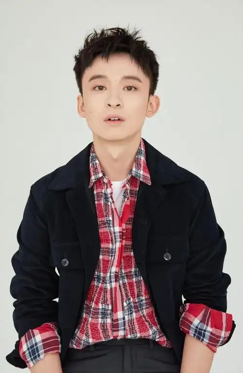 董子健|李连杰|星二代|娱乐圈_网易订阅