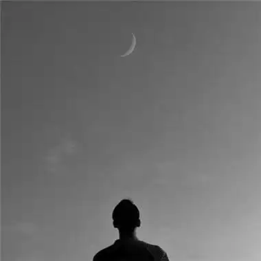 情侣头像黑白背影高清好看的黑白背影情侣头像单人一男一女