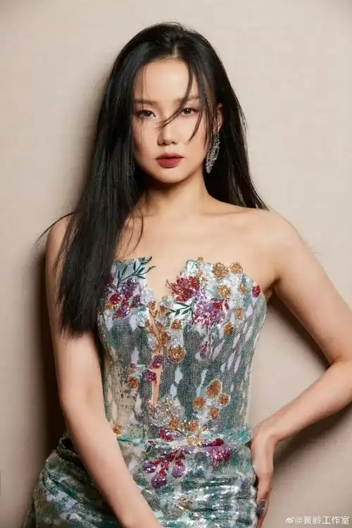 #黄龄宿舍三件套##黄龄花脸盆梦回九零年代#