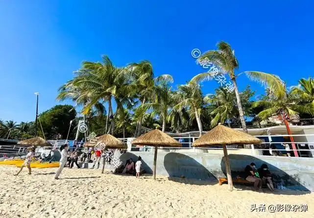 实拍三亚亚龙湾沙滩(怎么形容亚龙湾的美景)