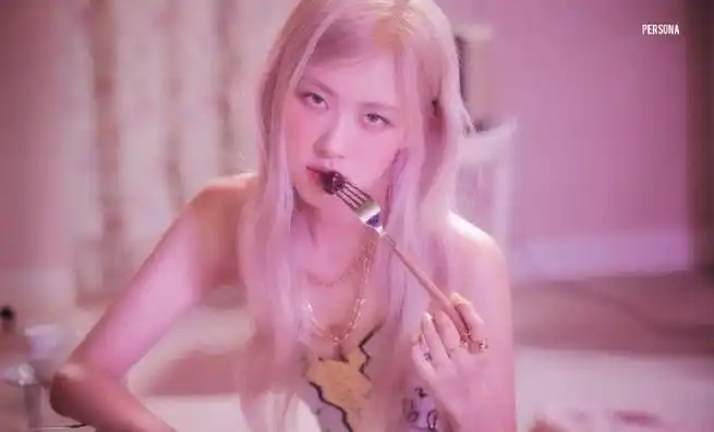 朴彩英solo##朴彩英on the ground#【图片】210318ros07超话@rosss