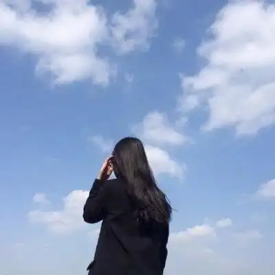 女生头像 阳光下的笑容有多么的累人